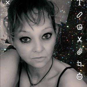 Meet your Posher, Cherie